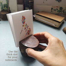 Load image into Gallery viewer, Log Print &amp; Pen Holder
