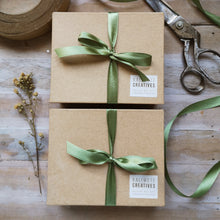 Load image into Gallery viewer, Custom Creative Chaos 3x4&quot; Flat Notecard set
